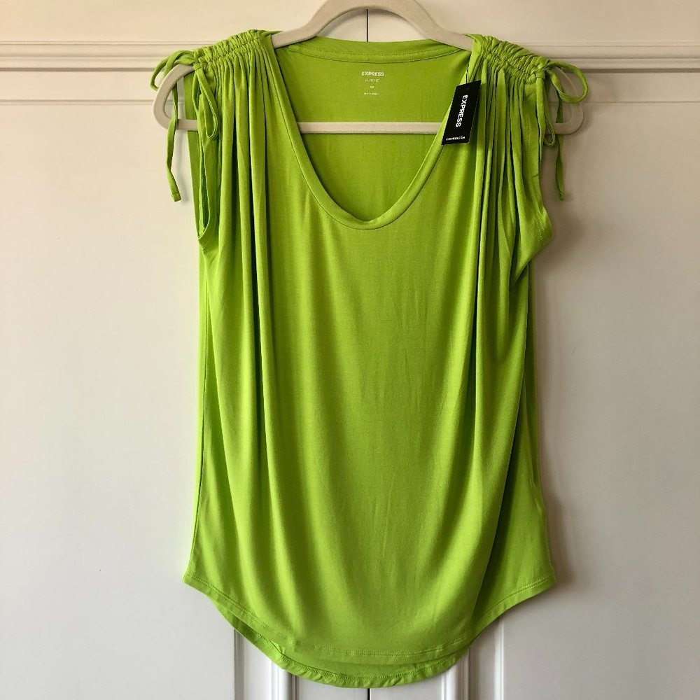 *NWT* Express Lime Green Scoop Neck Ruched Shoulder Relaxed Longline Tee